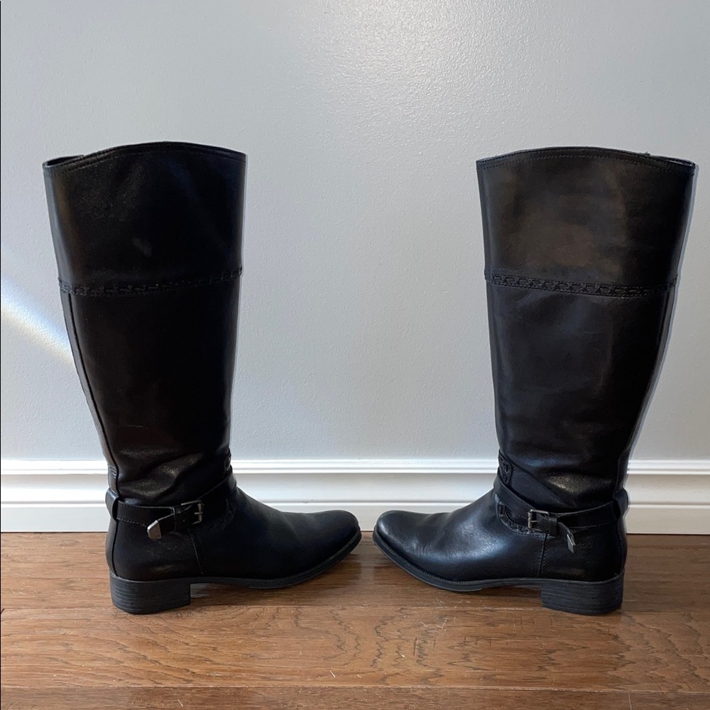 Bussola Women’s knee high leather boots